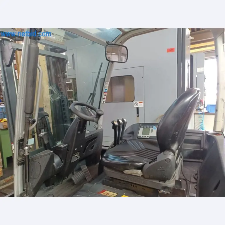 Metalworking machines: including machining centers with accessories-8