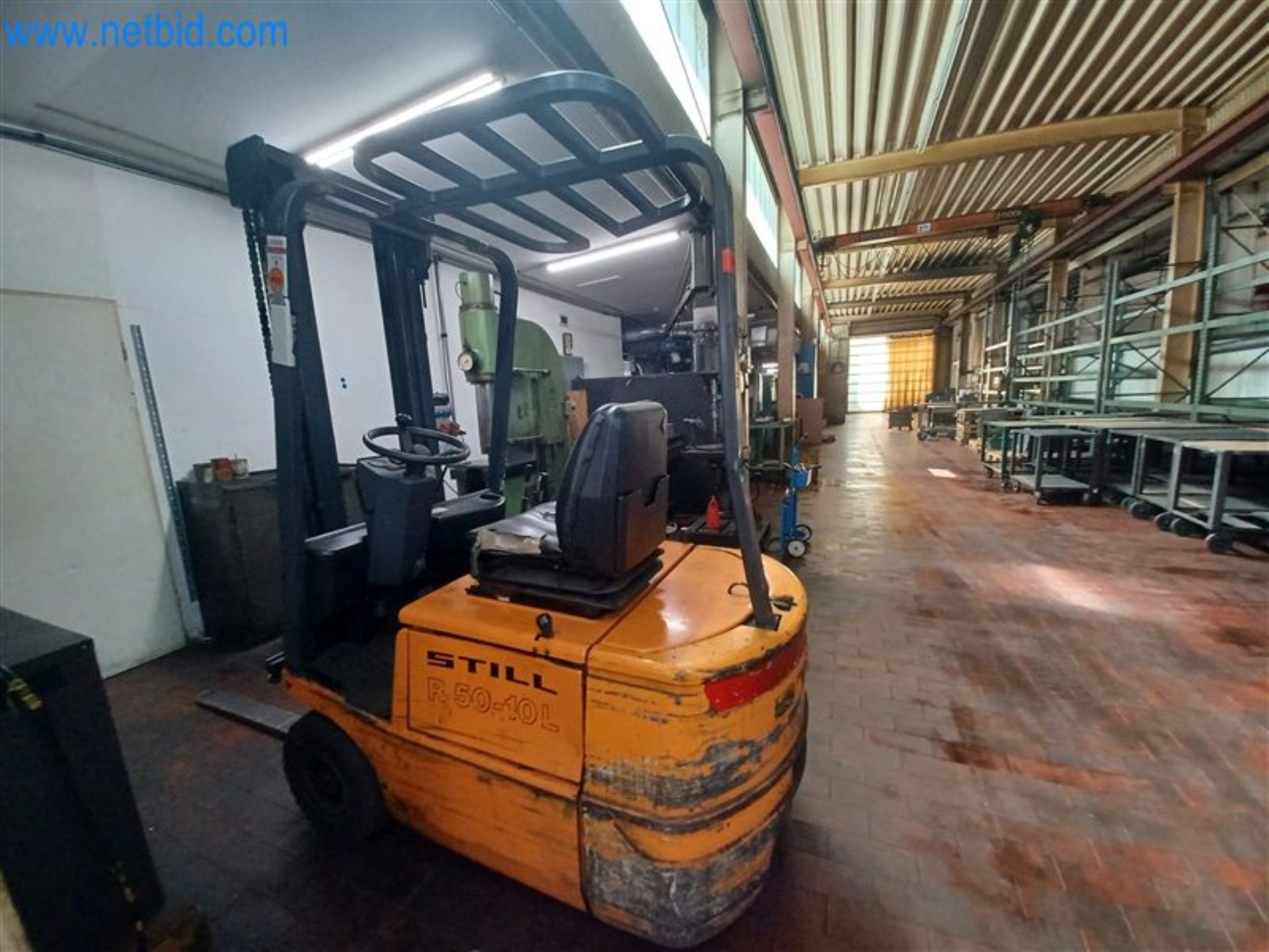 Máquinas para trabajar los metales: incluidos los centros de mecanizado con accesorios-1