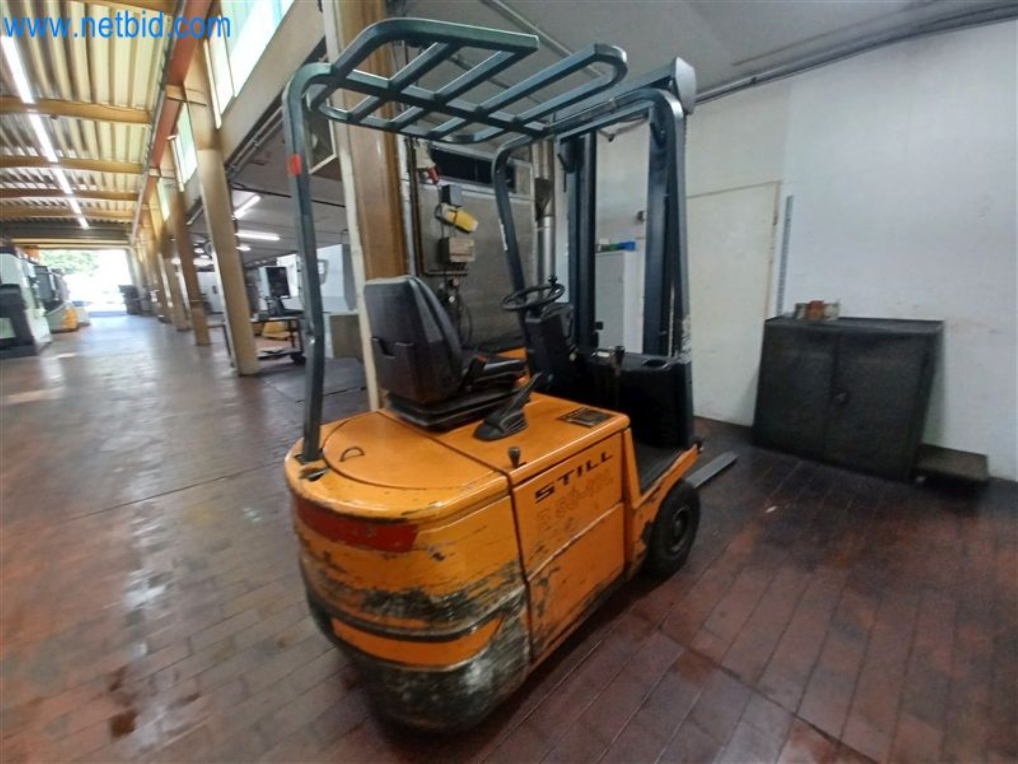 Máquinas para trabajar los metales: incluidos los centros de mecanizado con accesorios-2