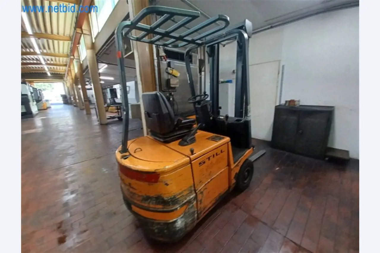 Metallverarbeitende Maschinen: u.a. Bearbeitungszentren mit Zubehör  -2