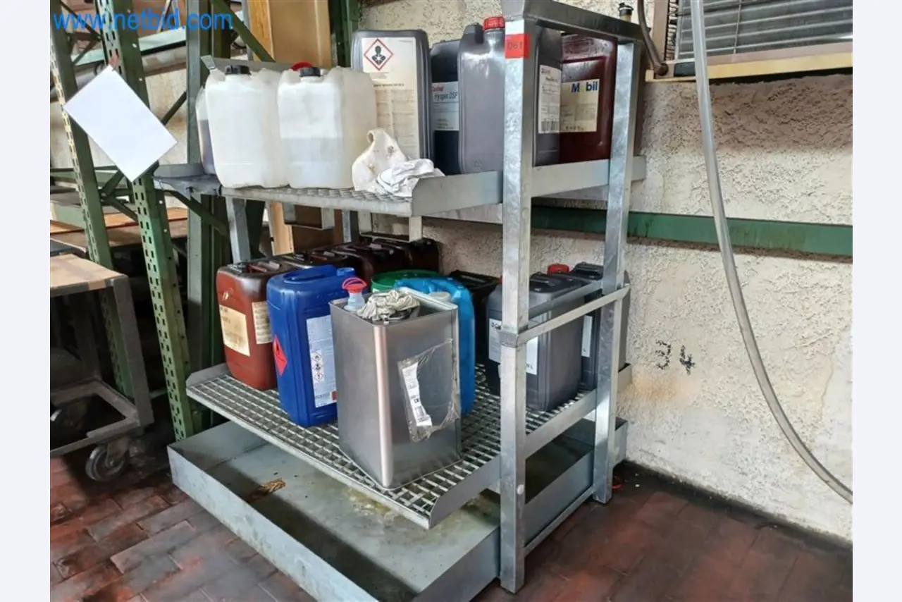 Metallverarbeitende Maschinen: u.a. Bearbeitungszentren mit Zubehör  -2