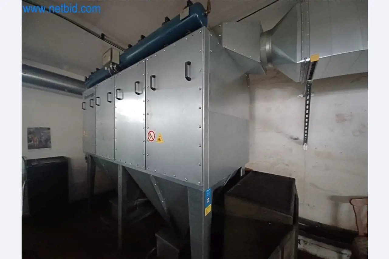 Metallverarbeitende Maschinen: u.a. Bearbeitungszentren mit Zubehör  -3