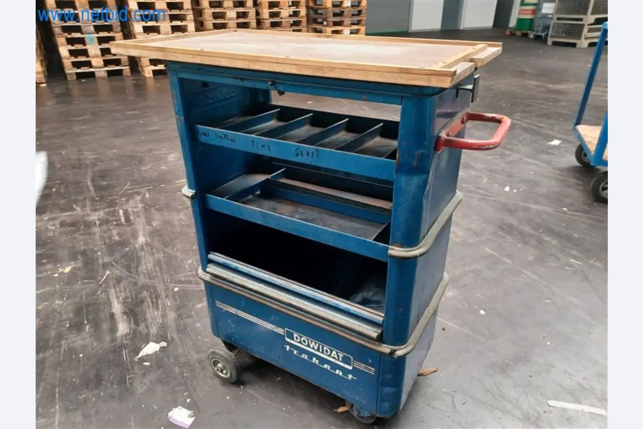 Metalworking machines: including machining centers with accessories-3