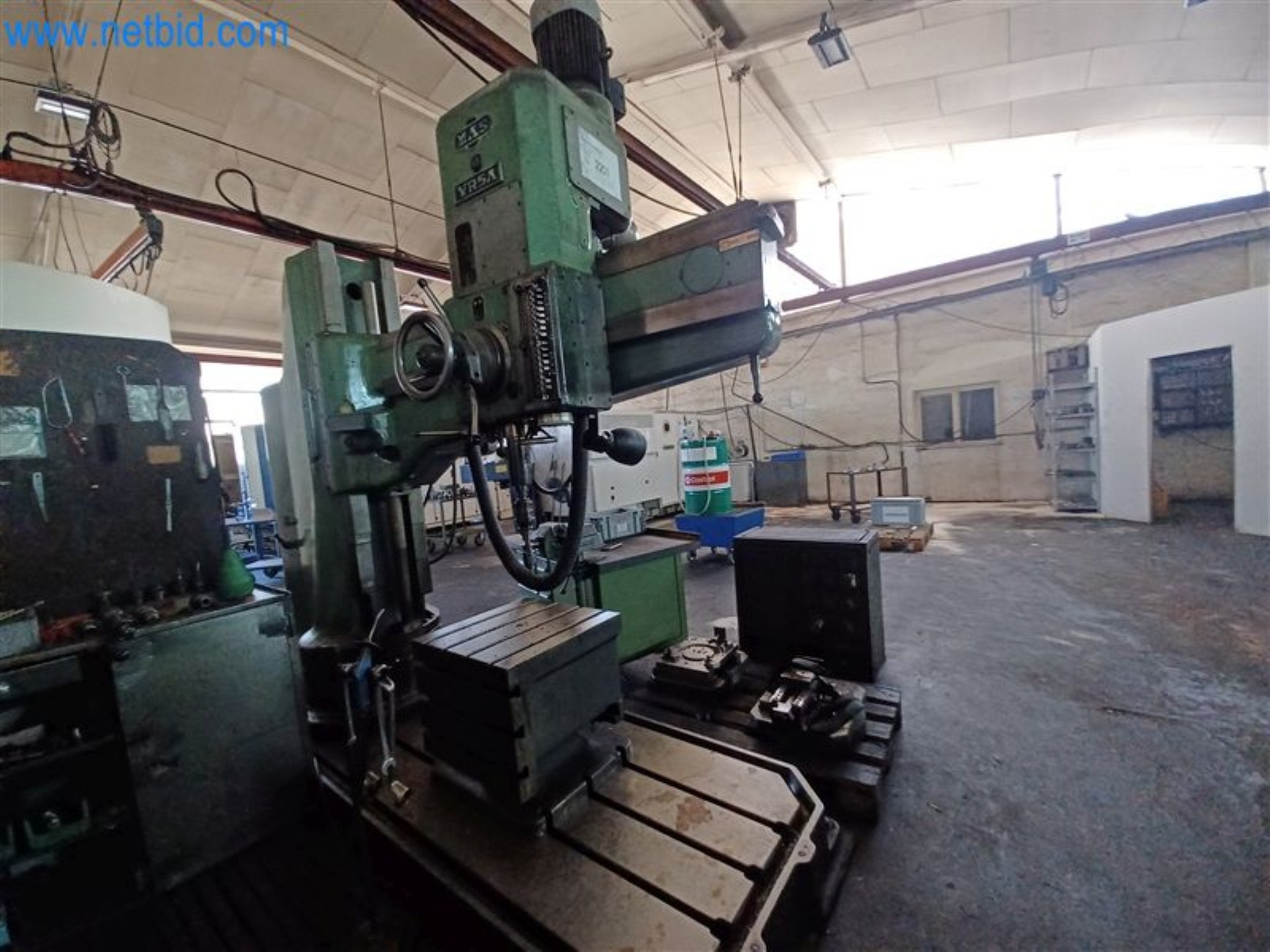 Metalworking machines: including machining centers with accessories-3