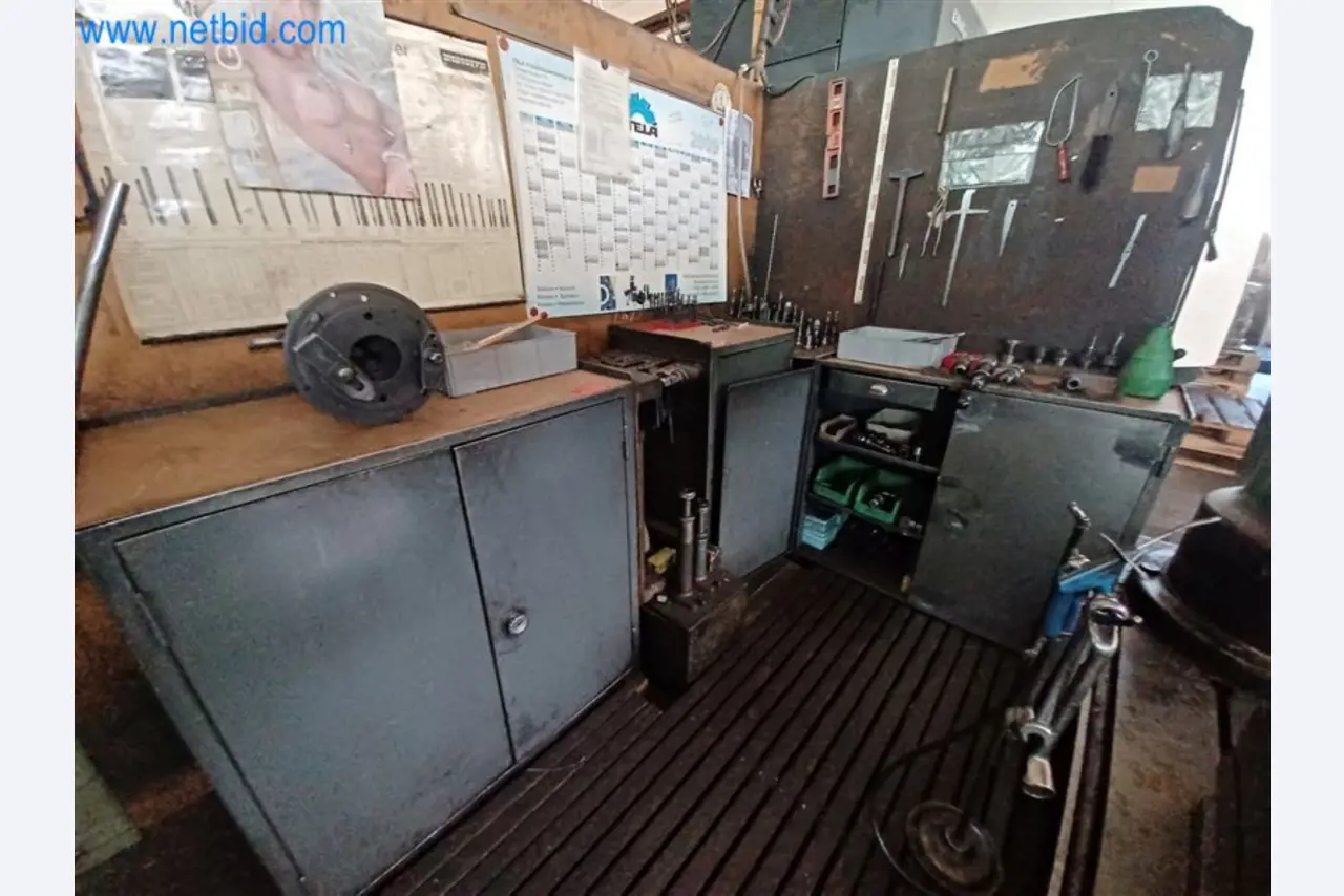 Metalworking machines: including machining centers with accessories-4