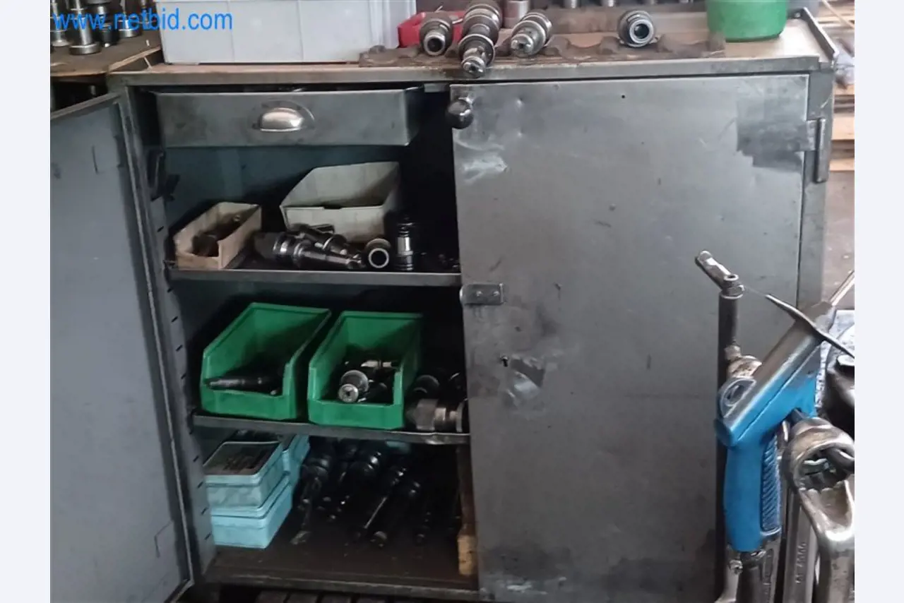 Metalworking machines: including machining centers with accessories-5