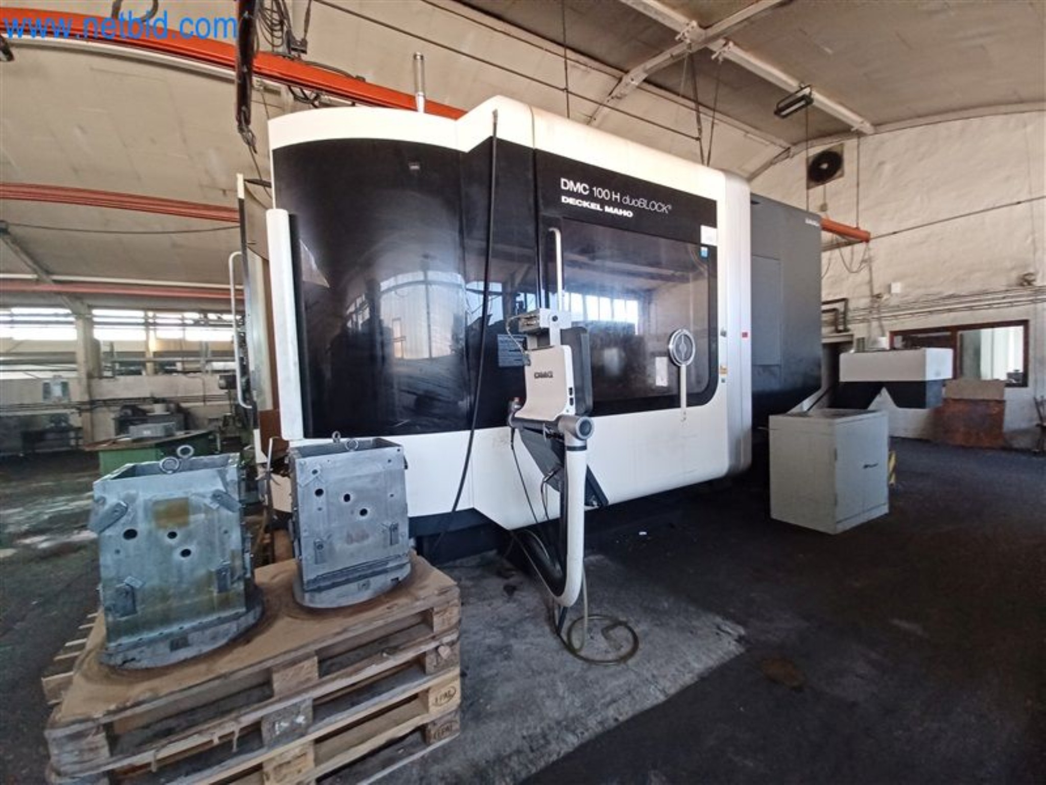 Metalworking machines: including machining centers with accessories-1
