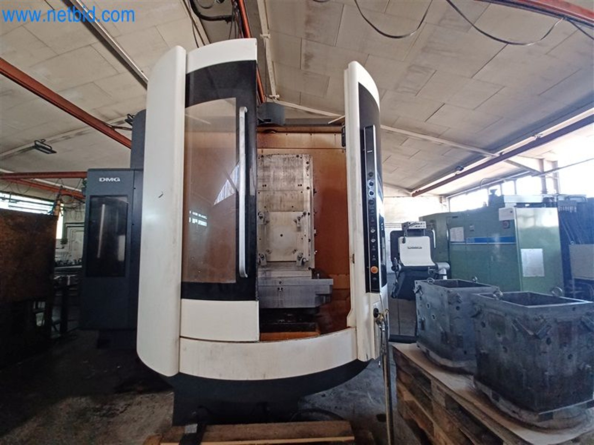 Metalworking machines: including machining centers with accessories-3