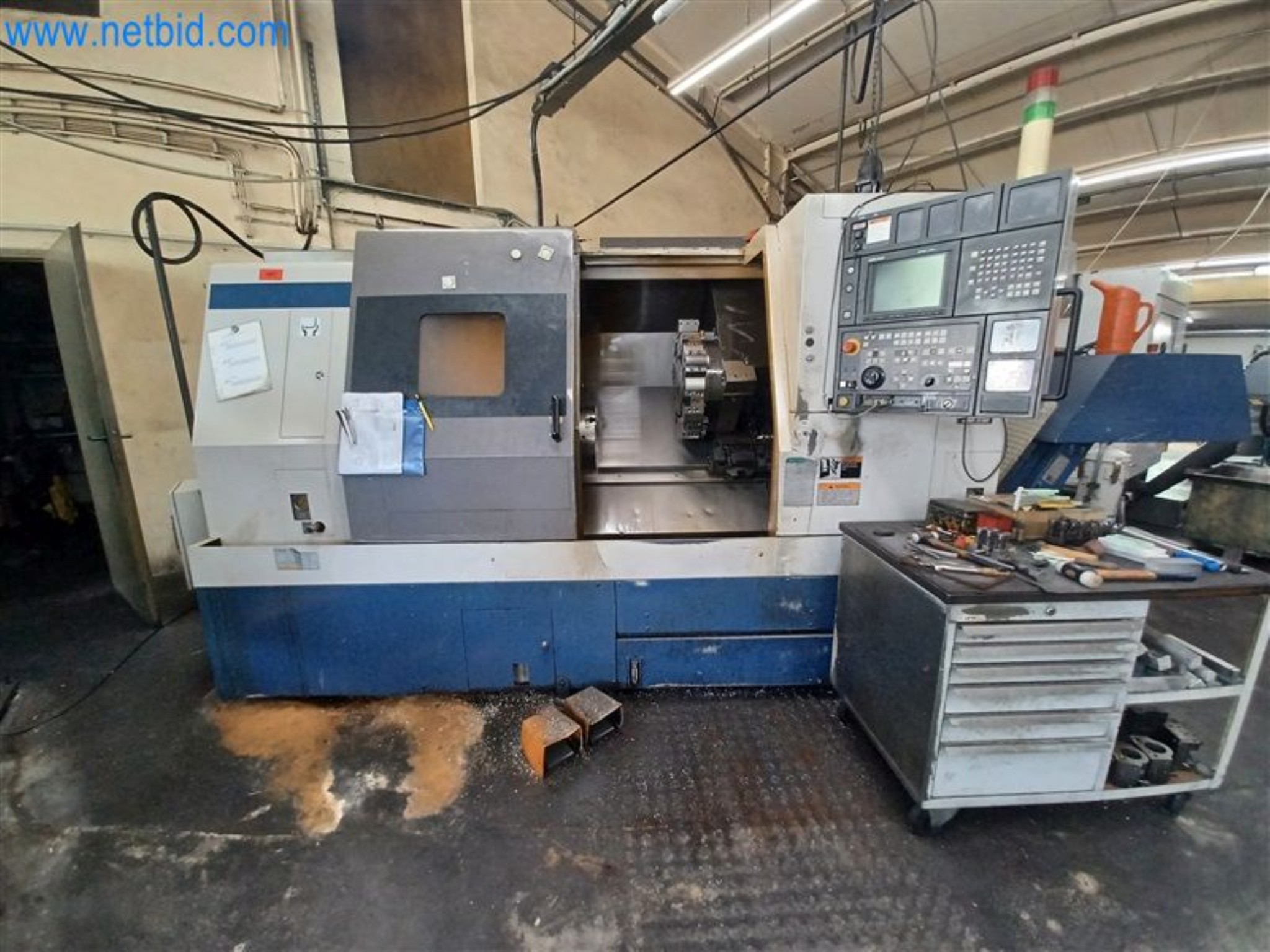 Máquinas para trabajar los metales: incluidos los centros de mecanizado con accesorios-1