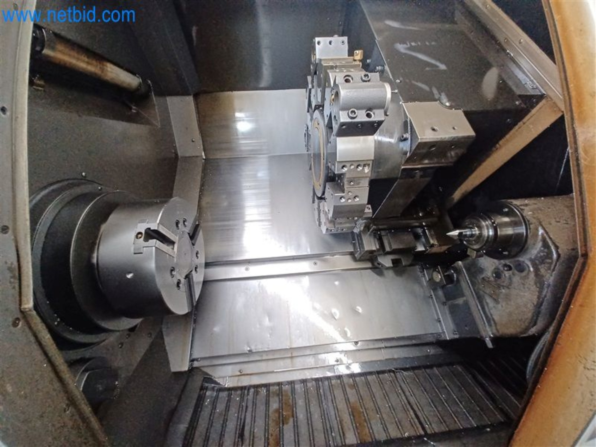 Máquinas para trabajar los metales: incluidos los centros de mecanizado con accesorios-2