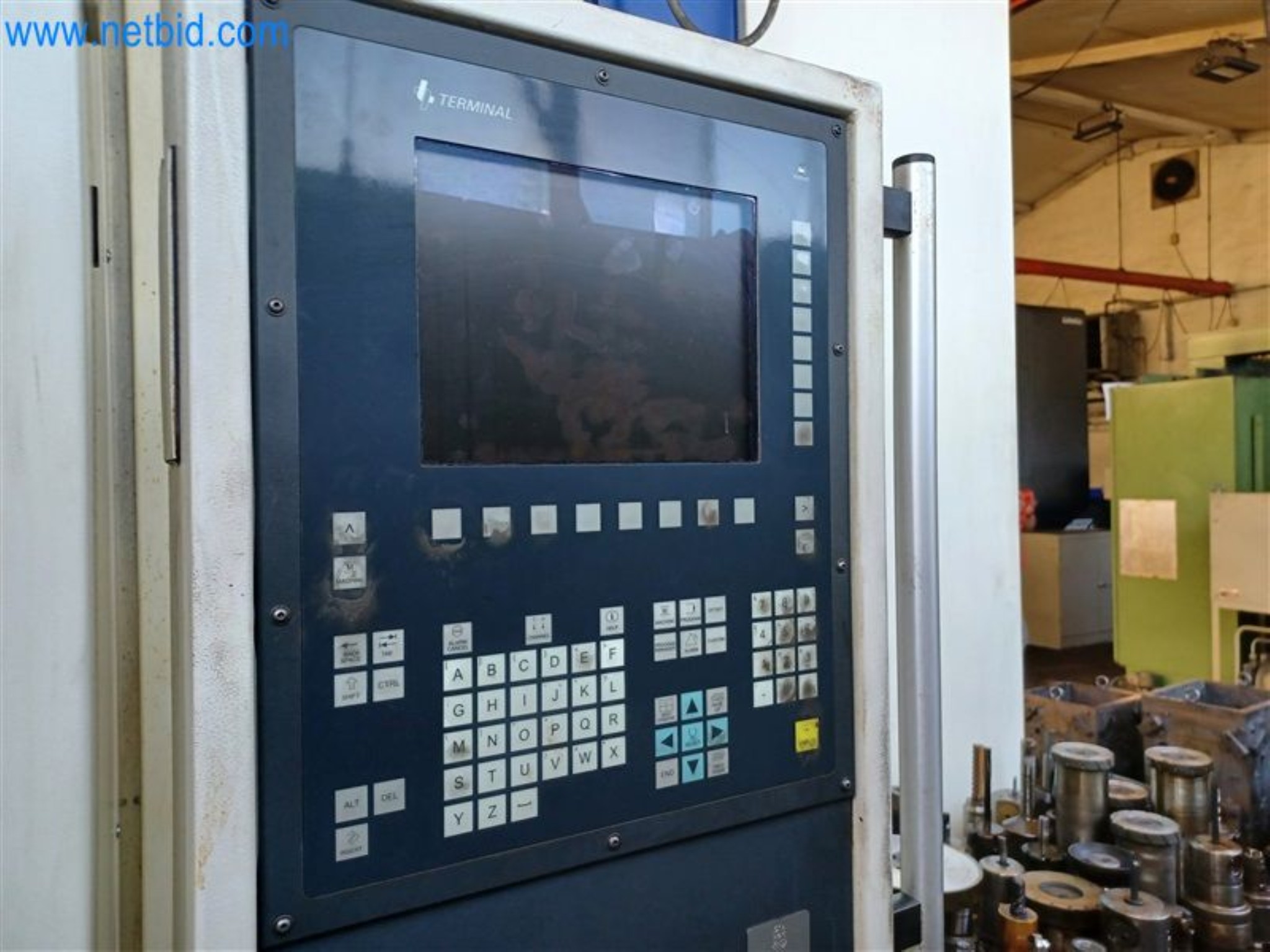 Máquinas para trabajar los metales: incluidos los centros de mecanizado con accesorios-15