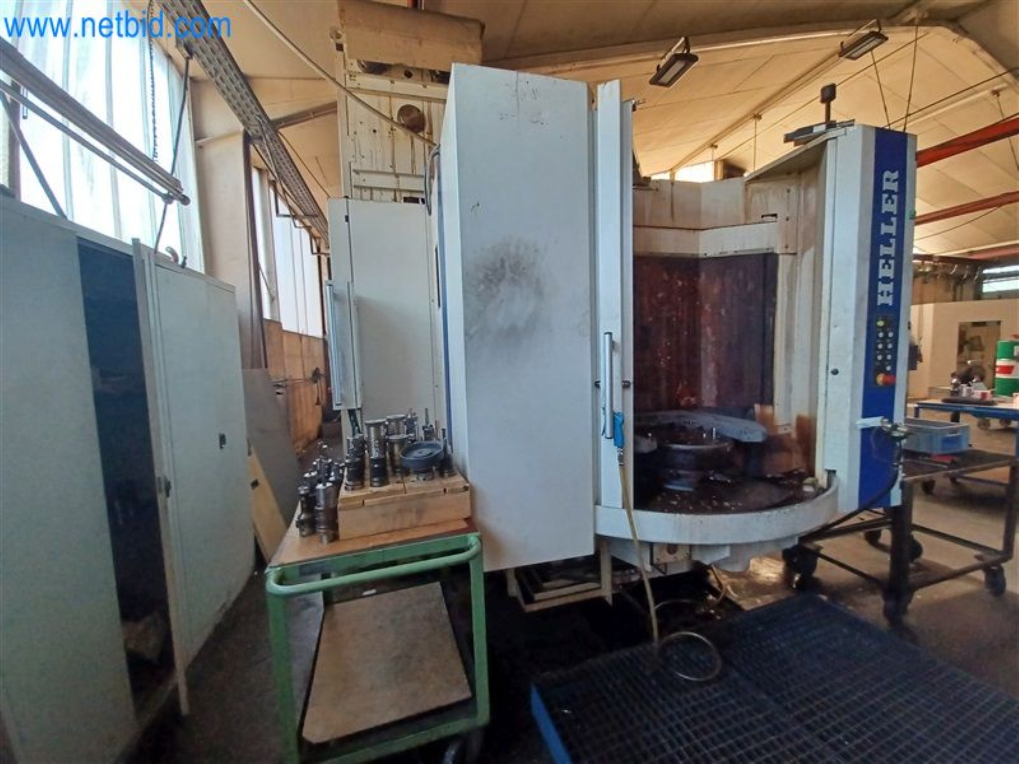 Máquinas para trabajar los metales: incluidos los centros de mecanizado con accesorios-1