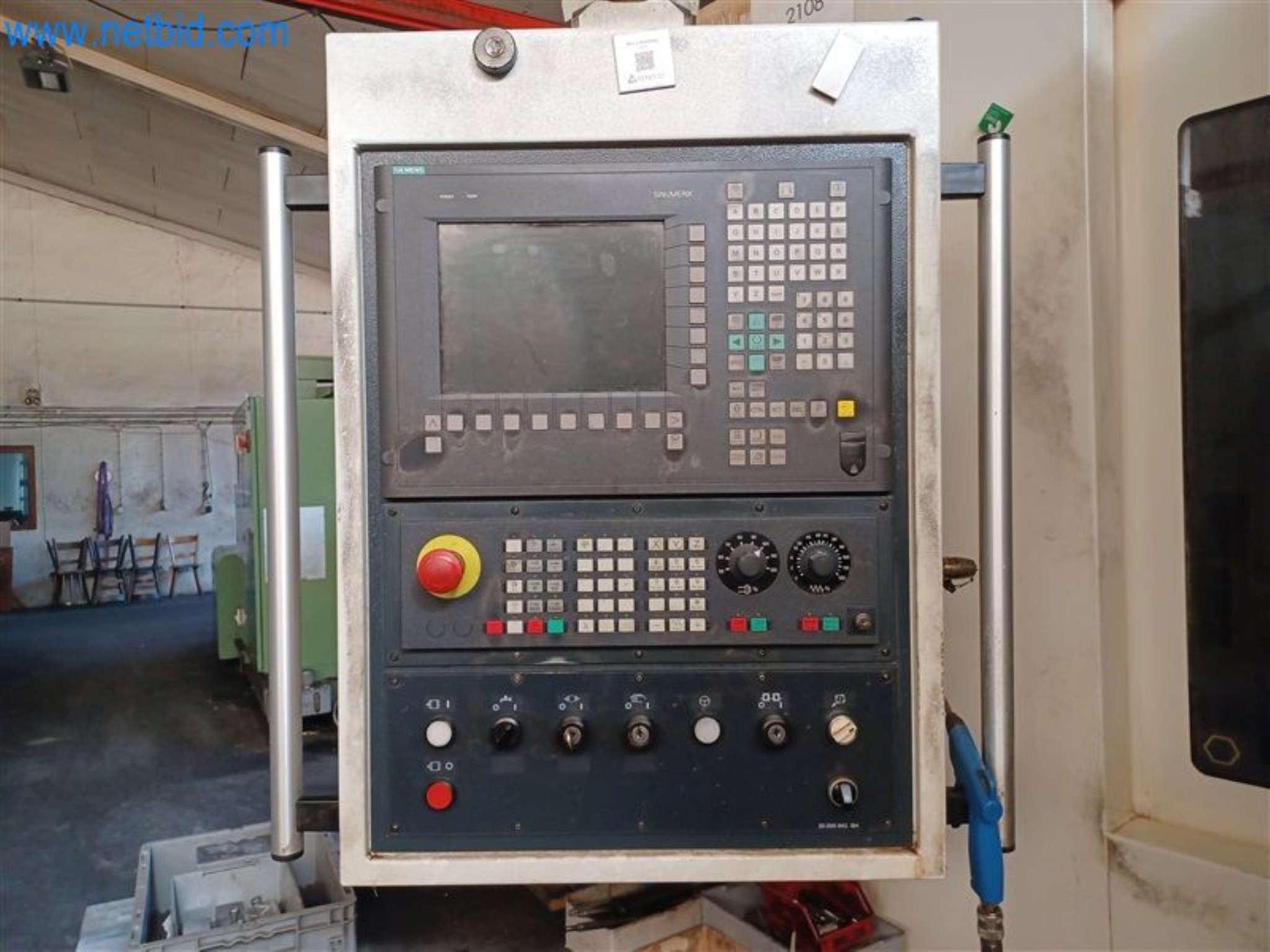 Máquinas para trabajar los metales: incluidos los centros de mecanizado con accesorios-3