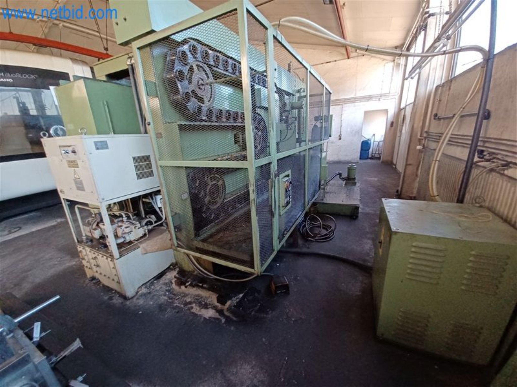 Máquinas para trabajar los metales: incluidos los centros de mecanizado con accesorios-8