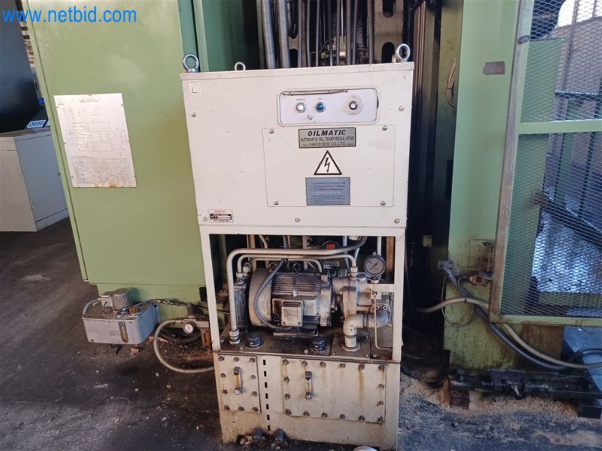 Máquinas para trabajar los metales: incluidos los centros de mecanizado con accesorios-9