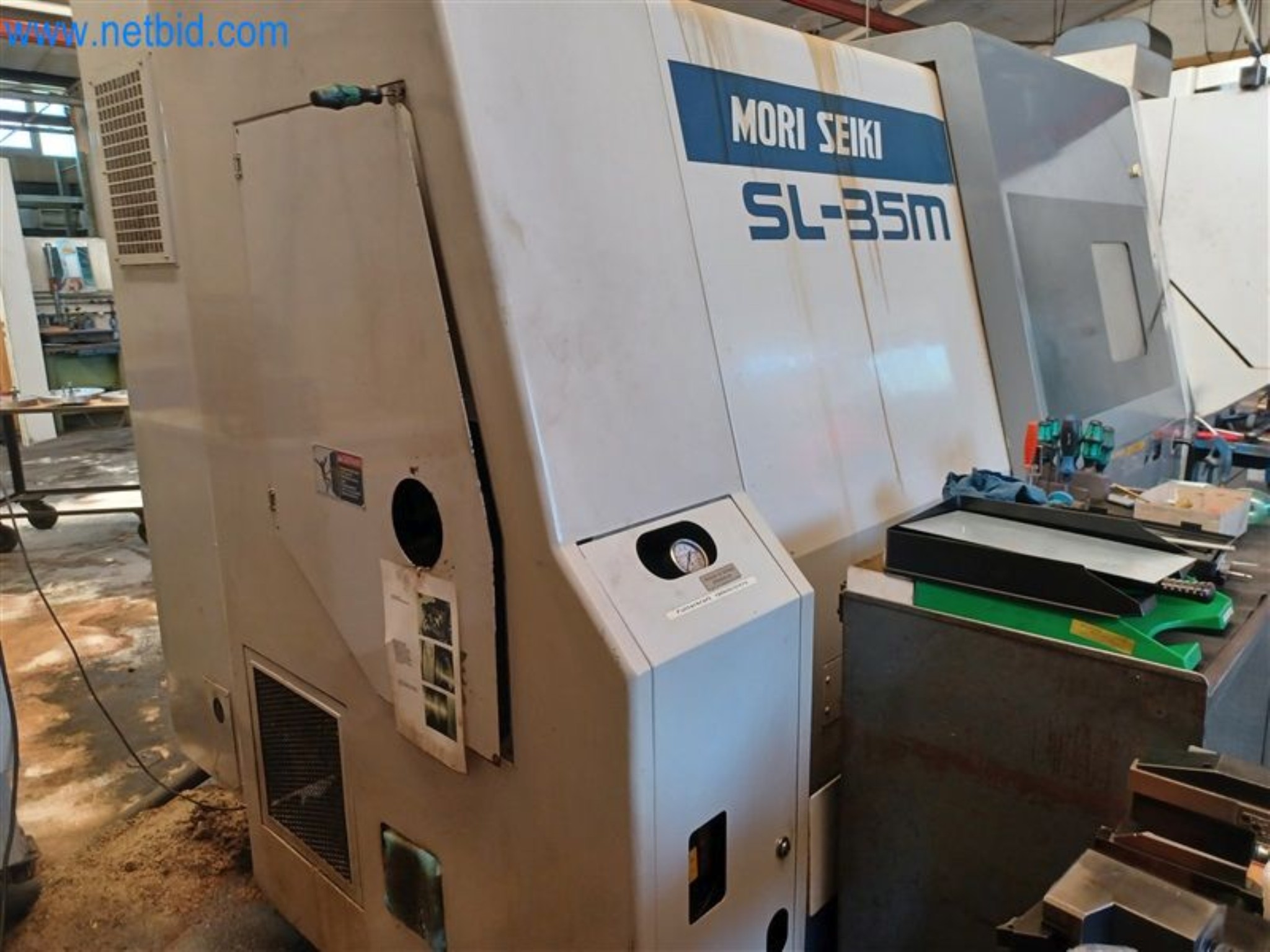 Máquinas para trabajar los metales: incluidos los centros de mecanizado con accesorios-4