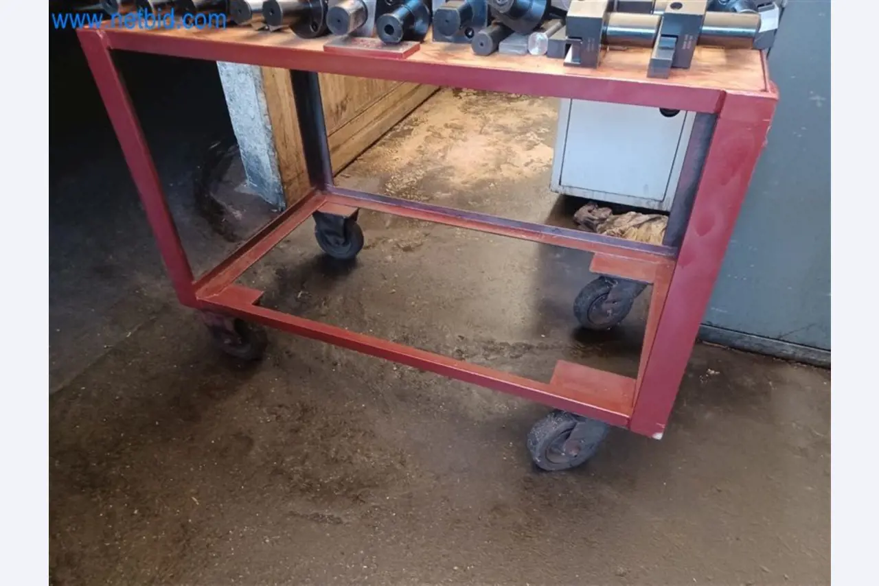 Máquinas para trabajar los metales: incluidos los centros de mecanizado con accesorios-2