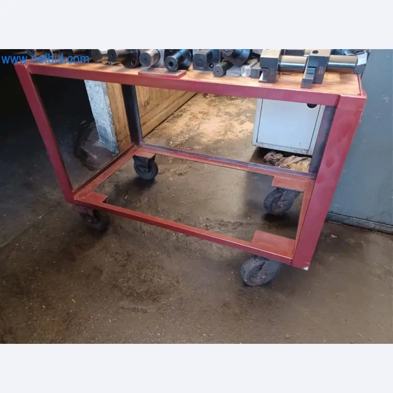 Máquinas para trabajar los metales: incluidos los centros de mecanizado con accesorios-2