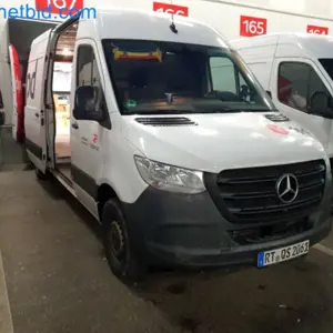 Transporter of a parcel service