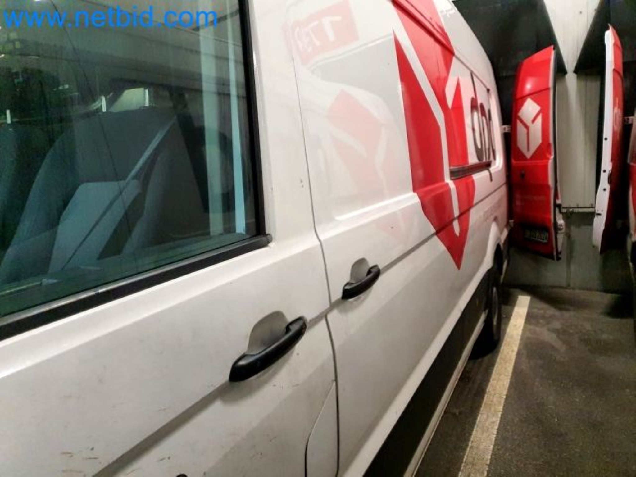 Przewoźnik paczek-14