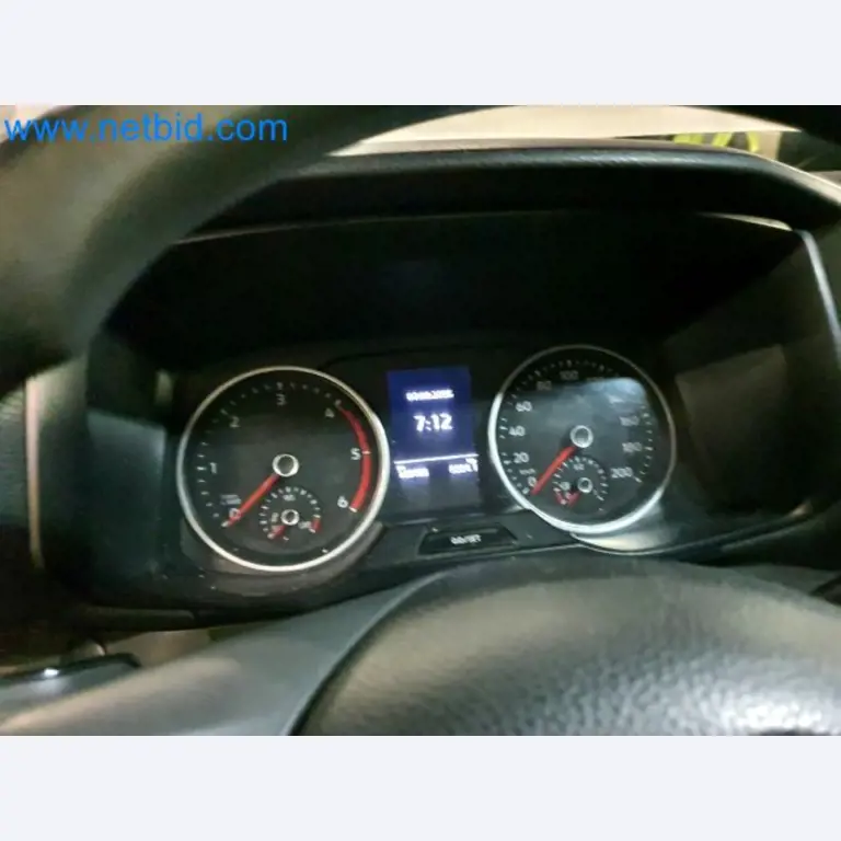 Transporteur van een pakketdienst-7