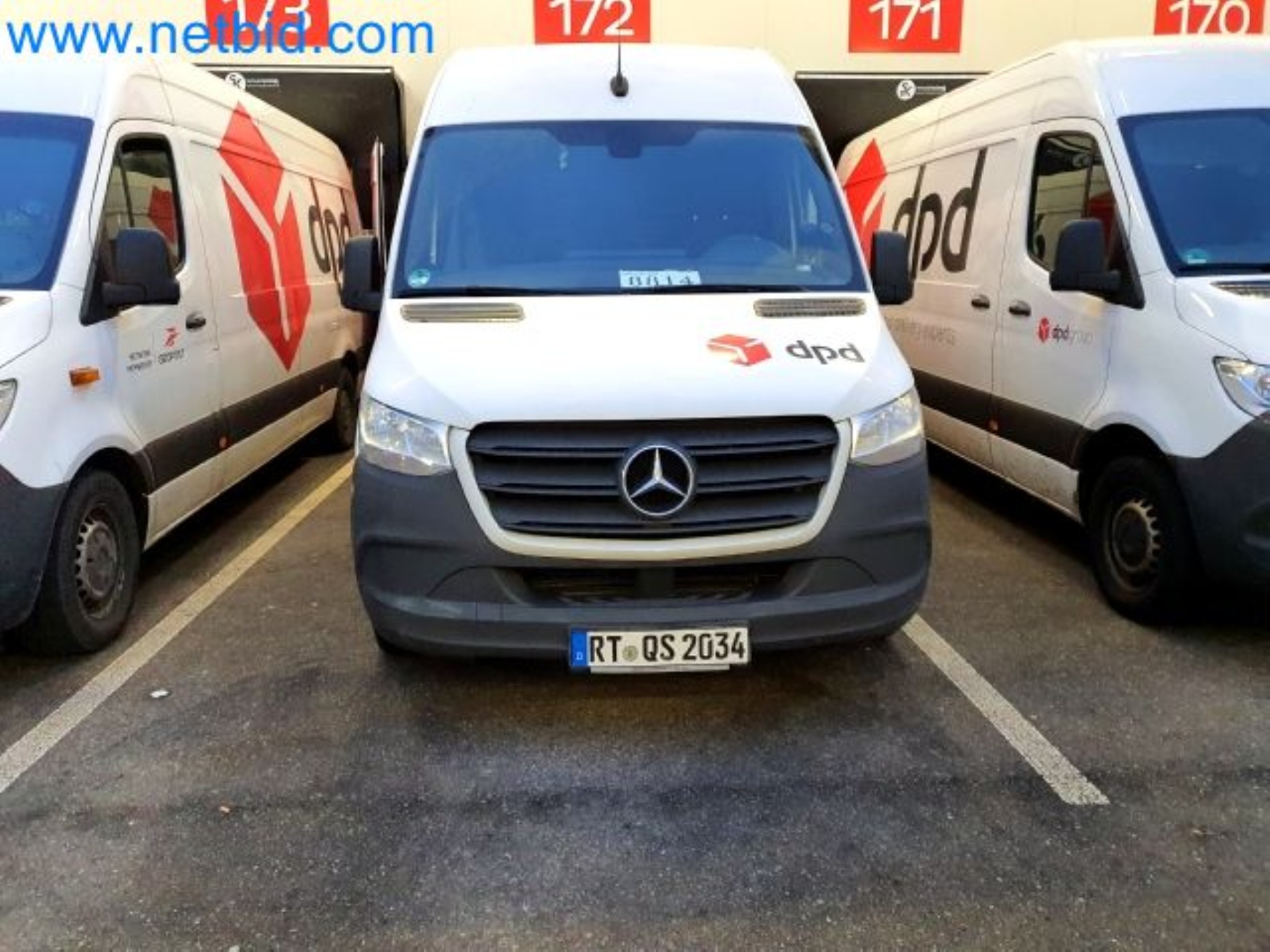 Przewoźnik paczek-1