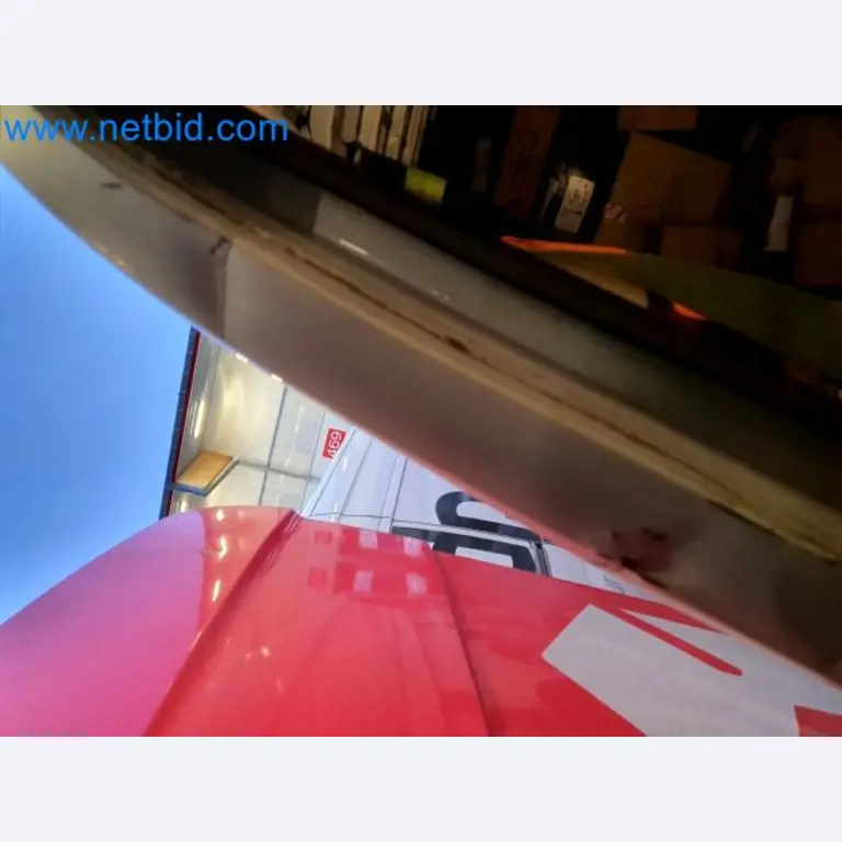 Transporteur van een pakketdienst-28