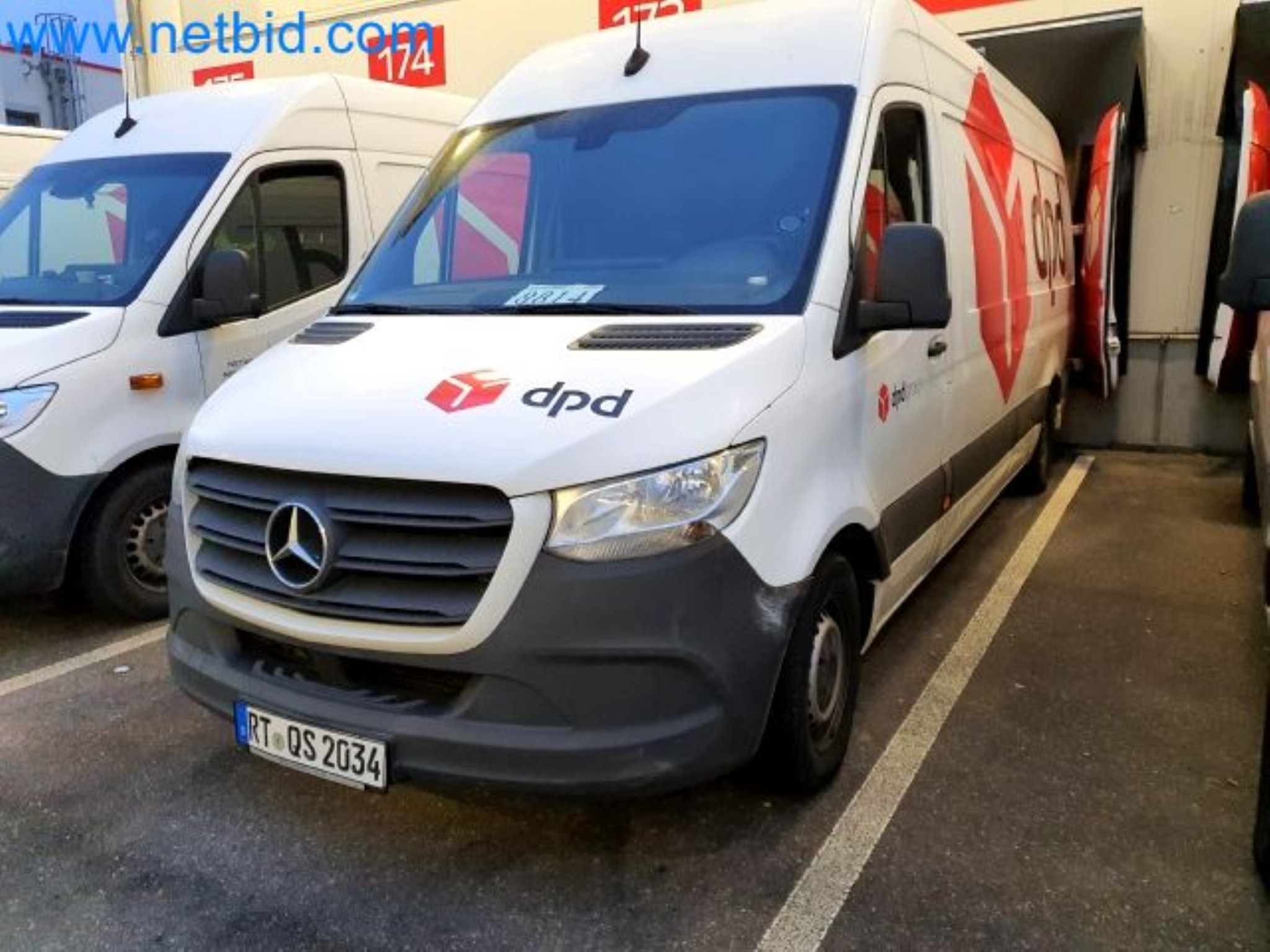 Przewoźnik paczek-2