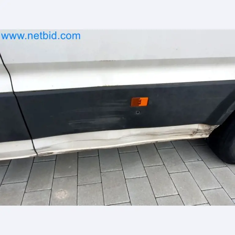 Přepravce balíkové služby-16