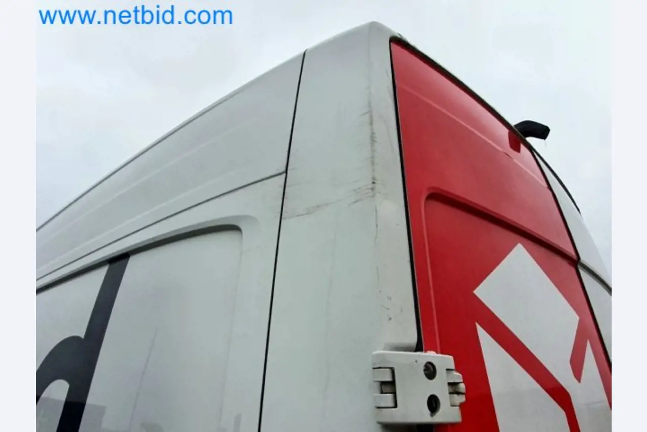 Přepravce balíkové služby-18