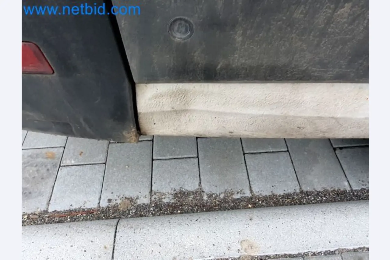 Přepravce balíkové služby-26