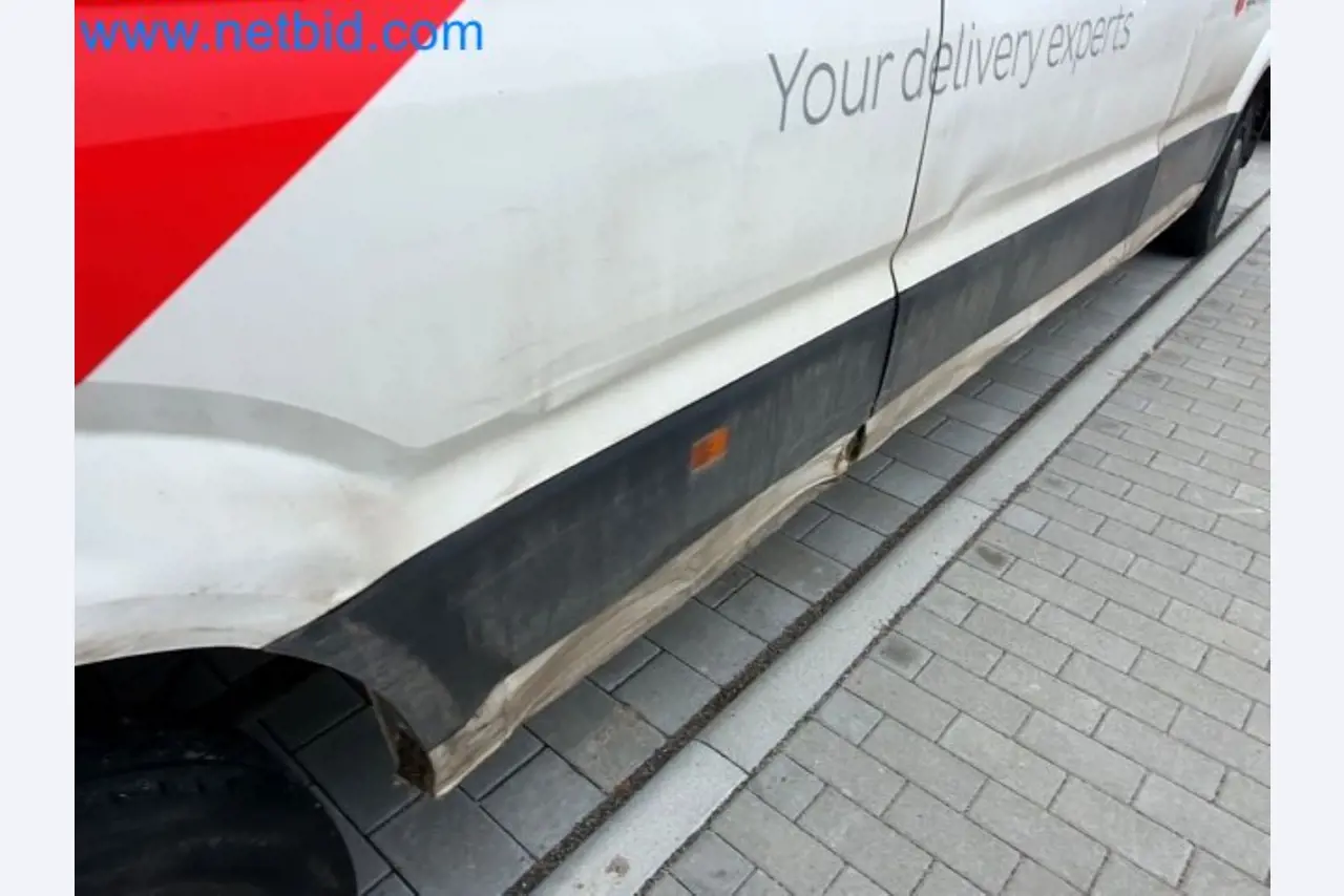 Přepravce balíkové služby-28