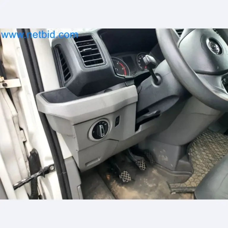 Přepravce balíkové služby-9