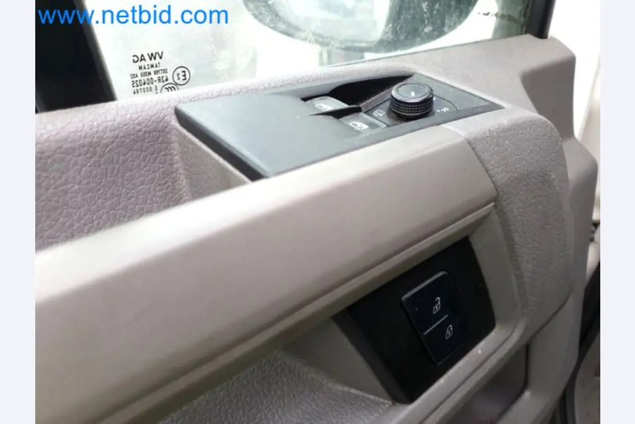 Přepravce balíkové služby-13