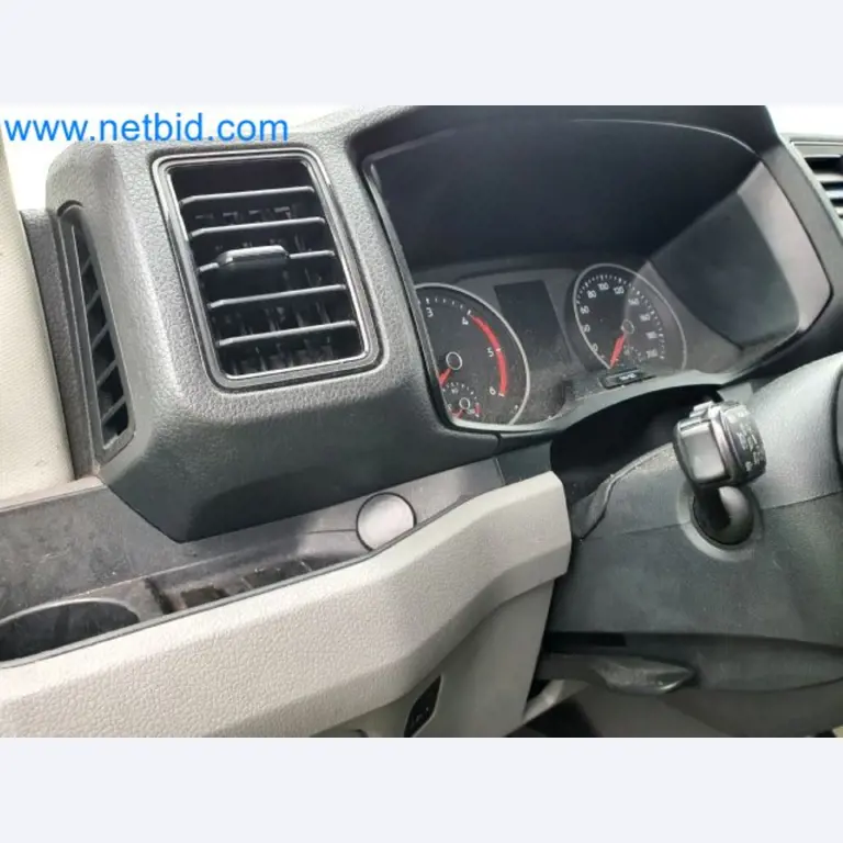 Přepravce balíkové služby-8