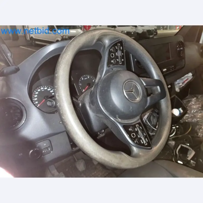 Přepravce balíkové služby-12