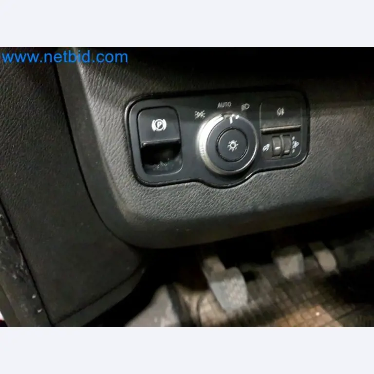 Přepravce balíkové služby-13