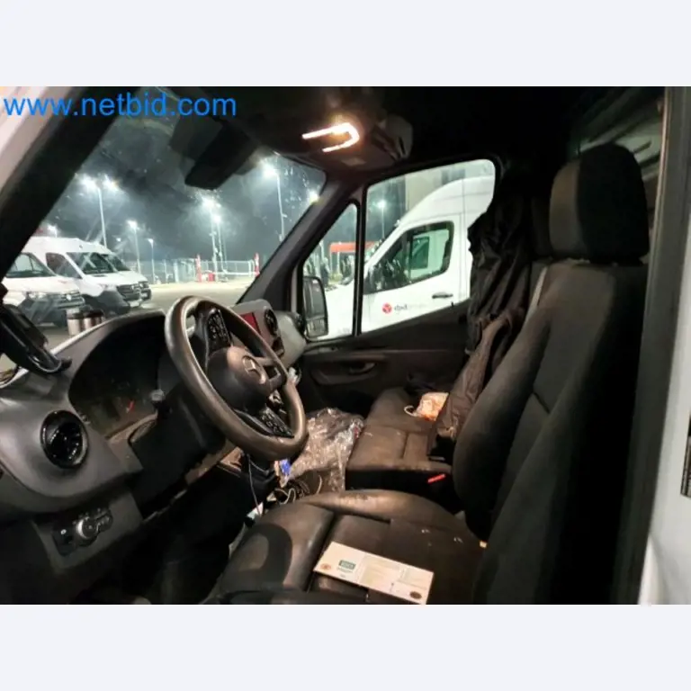 Přepravce balíkové služby-15