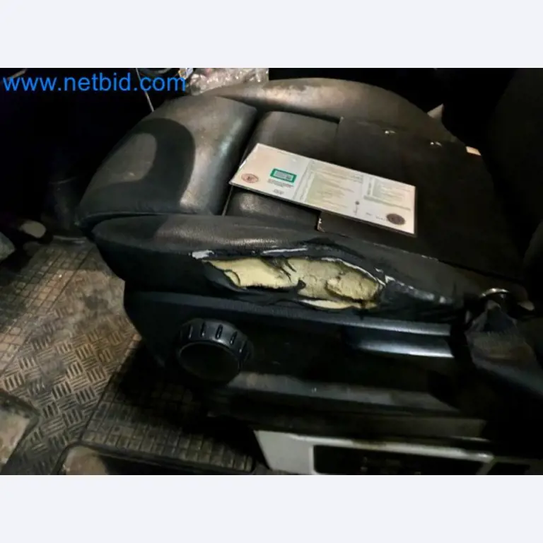 Přepravce balíkové služby-17