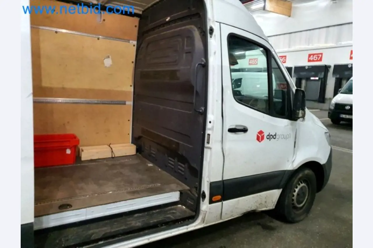 Přepravce balíkové služby-19