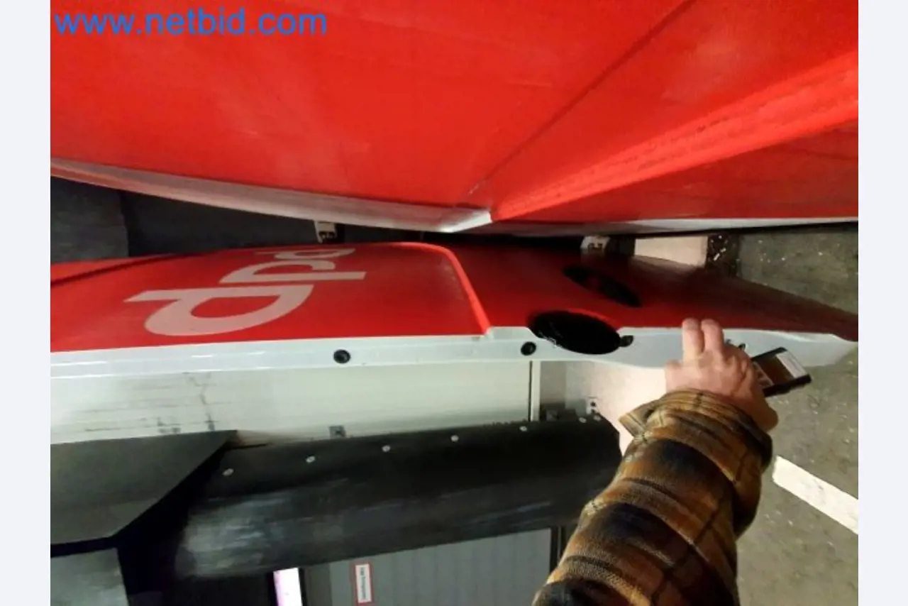 Přepravce balíkové služby-24