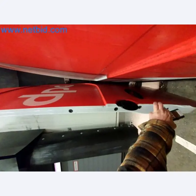 Přepravce balíkové služby-24