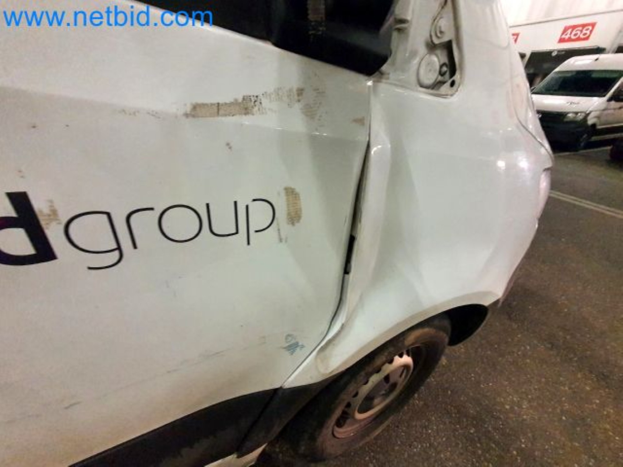 Przewoźnik paczek-25