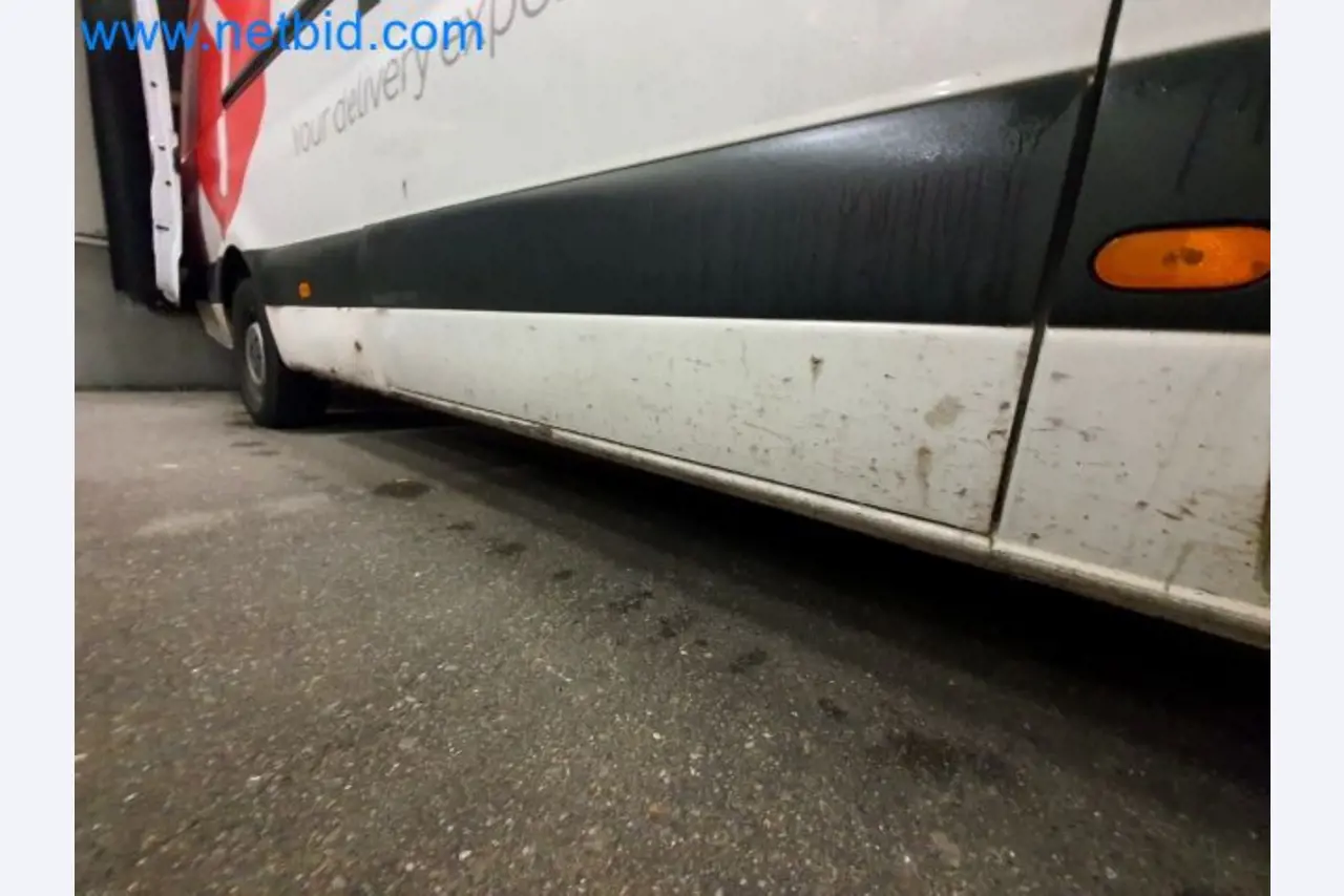 Přepravce balíkové služby-28