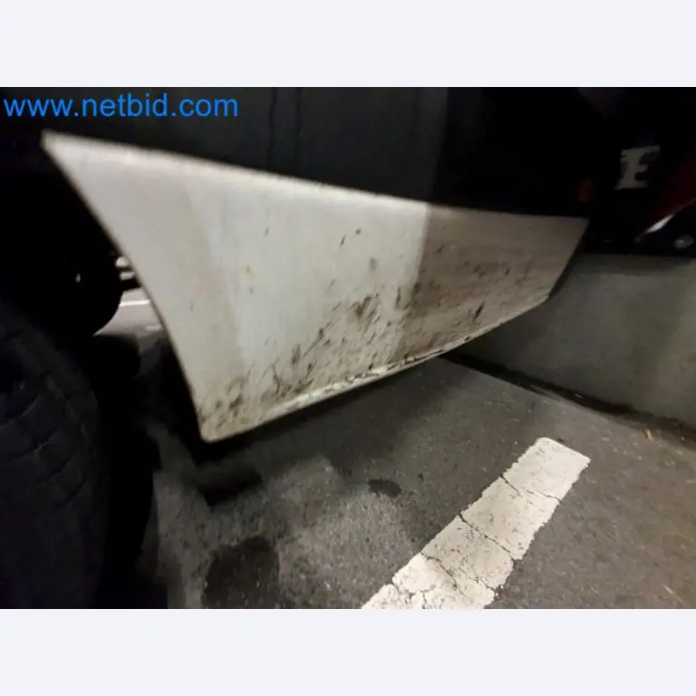 Přepravce balíkové služby-29