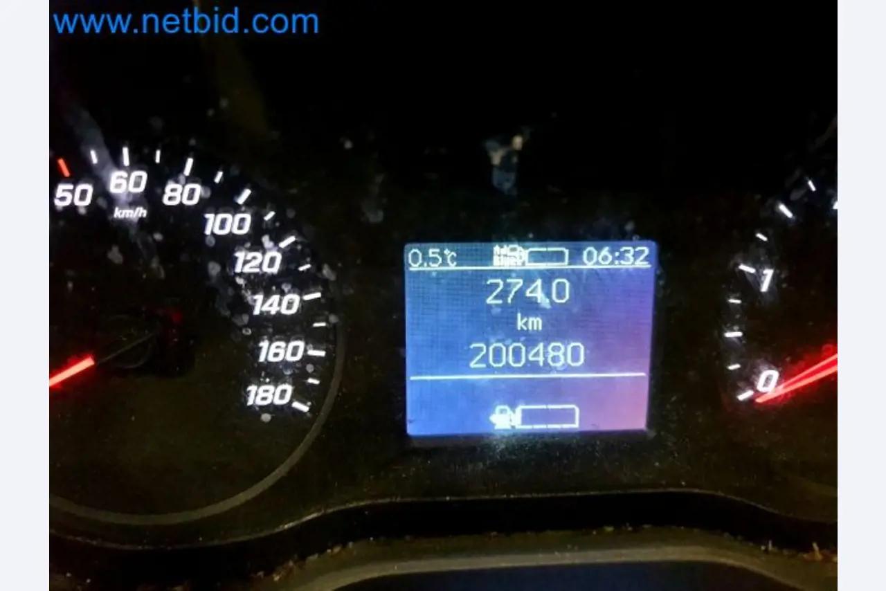 Přepravce balíkové služby-5