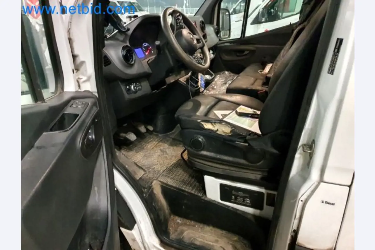 Přepravce balíkové služby-6