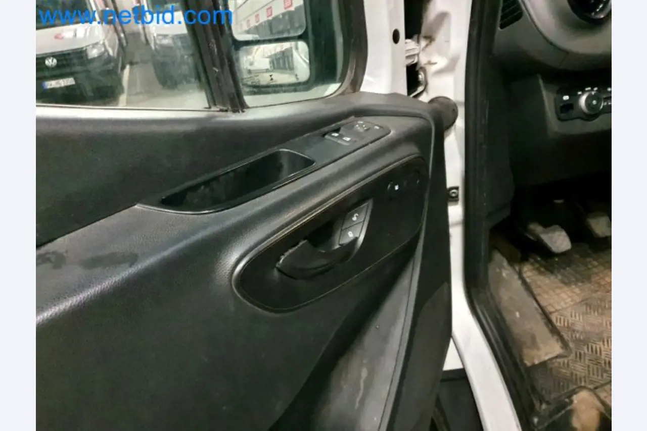 Přepravce balíkové služby-7