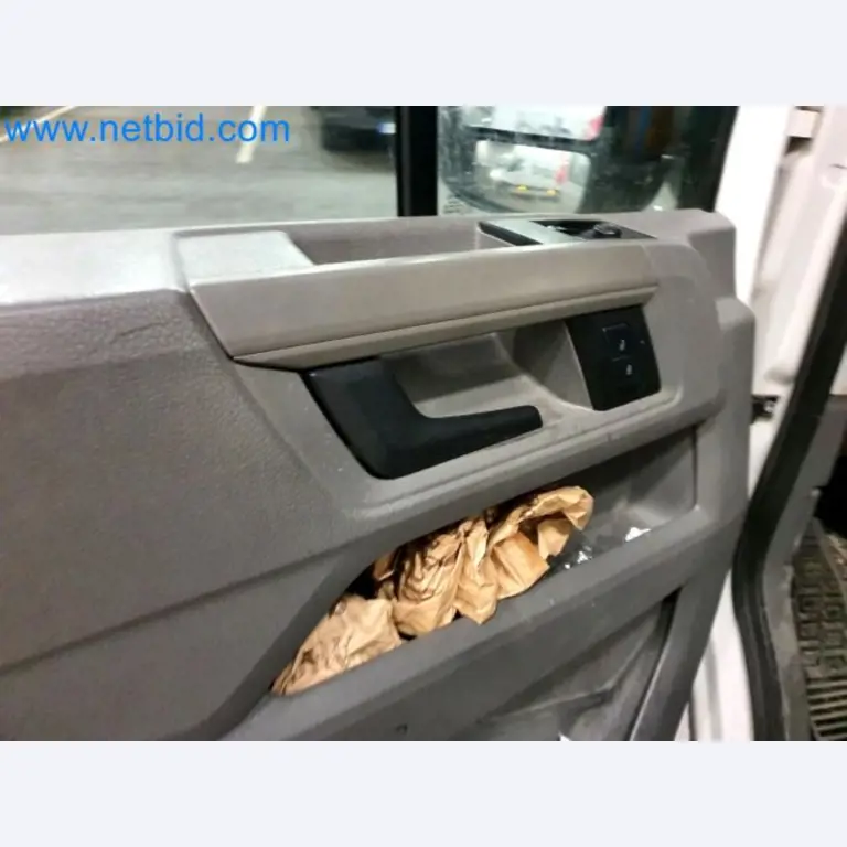 Přepravce balíkové služby-13