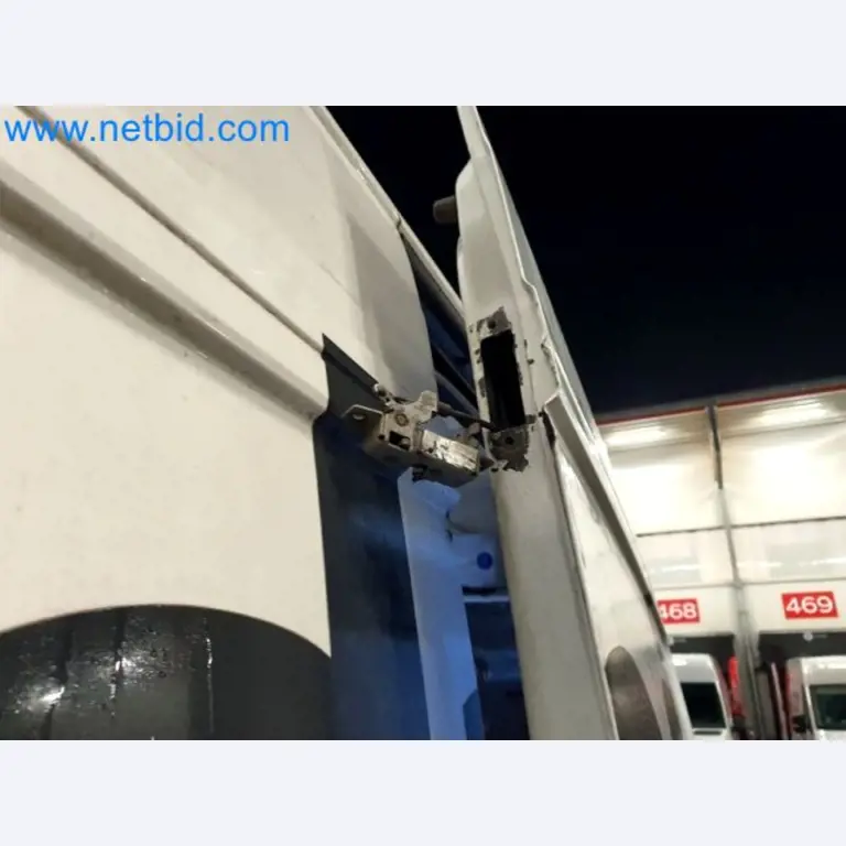 Přepravce balíkové služby-18